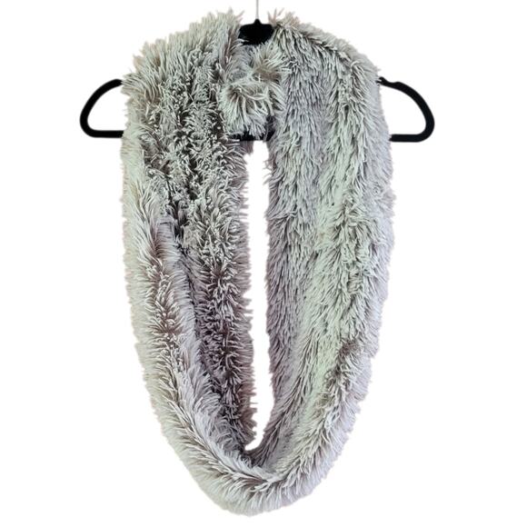 Cozy Faux Fur Infinity Loop Scarf, One Size | Perfect for cold weather - Picture 1 of 3